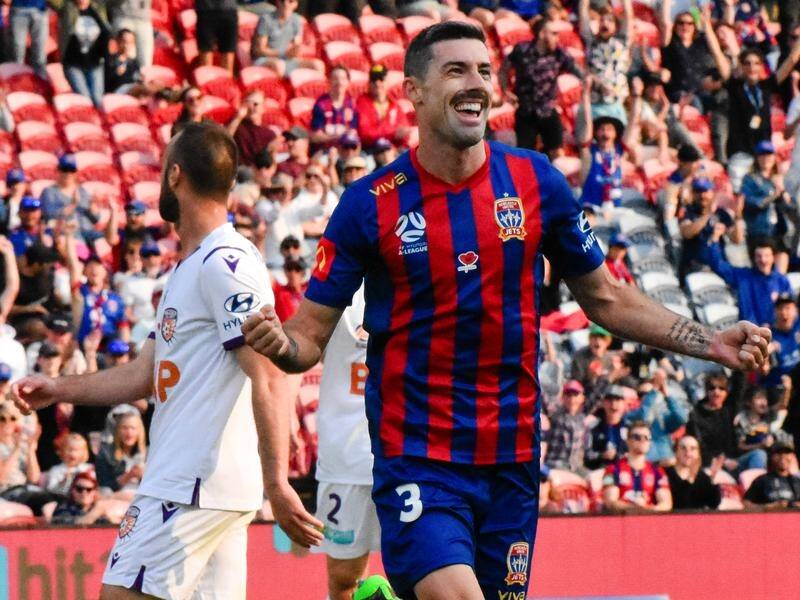 Jason Hoffman has scored his first goal of the season in Newcastle's 1-1 A-League draw with Perth.