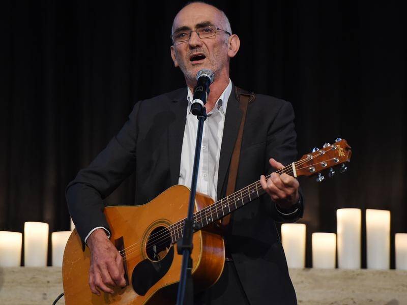 South Australian singer-songwriter Paul Kelly has had a city lane in Adelaide named after him. (Dean Lewins/AAP PHOTOS)