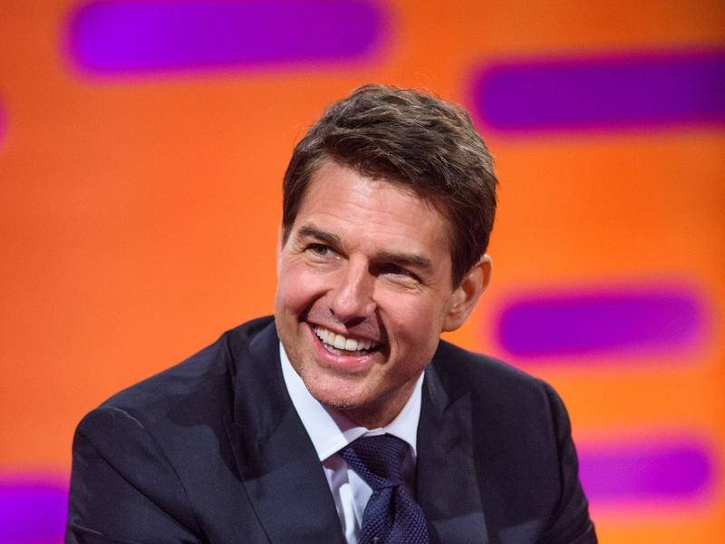 Tom Cruise has performed a high-altitude skydive for his new film.