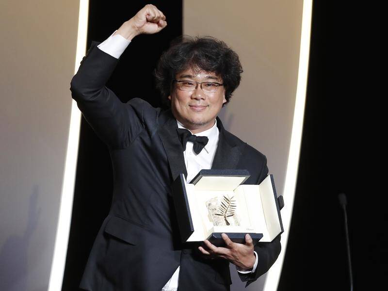 South Korean director Bong Joon-ho has won the Palme d'Or at the Cannes Film Festival for Parasite.