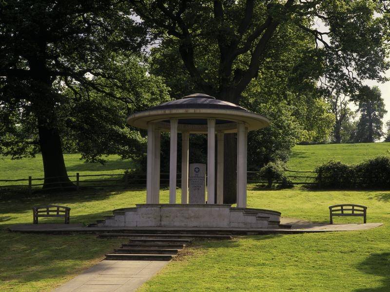 Two Magna Carta sites of international importance will get a makeover with 1.6 million pounds grant.